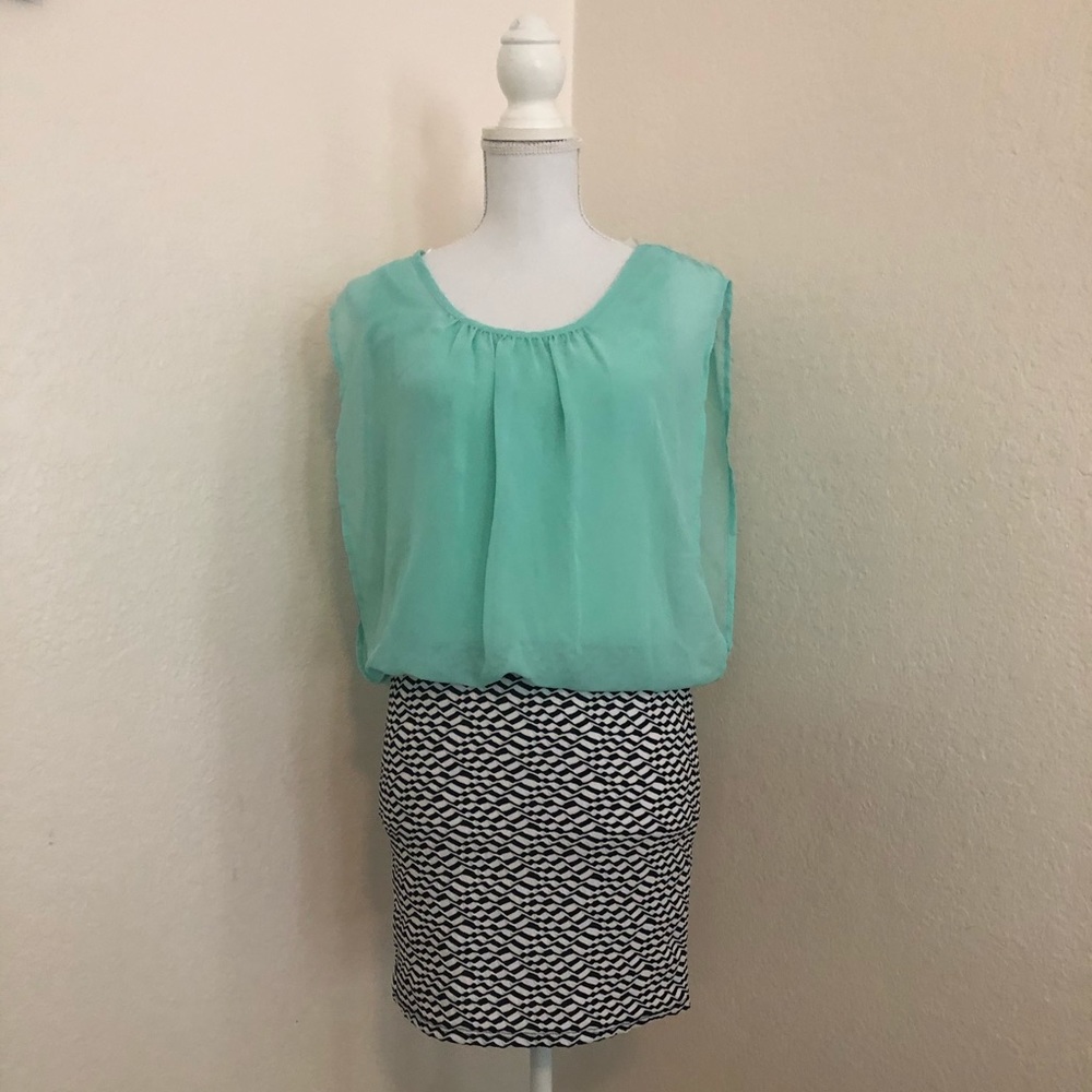 🌺 Cute mini dress